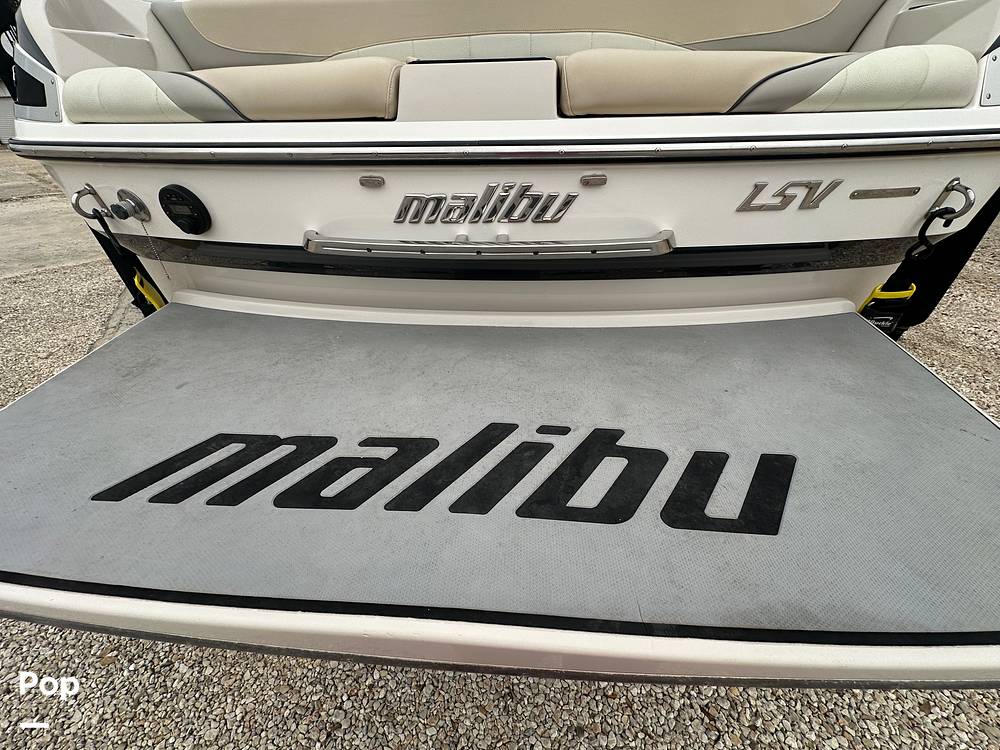 Slide: The Image of Malibu 247 LSV 2011 - 15313686