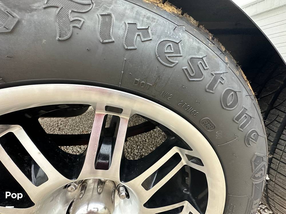 Slide: The Image of Malibu 247 LSV 2011 - 15313687