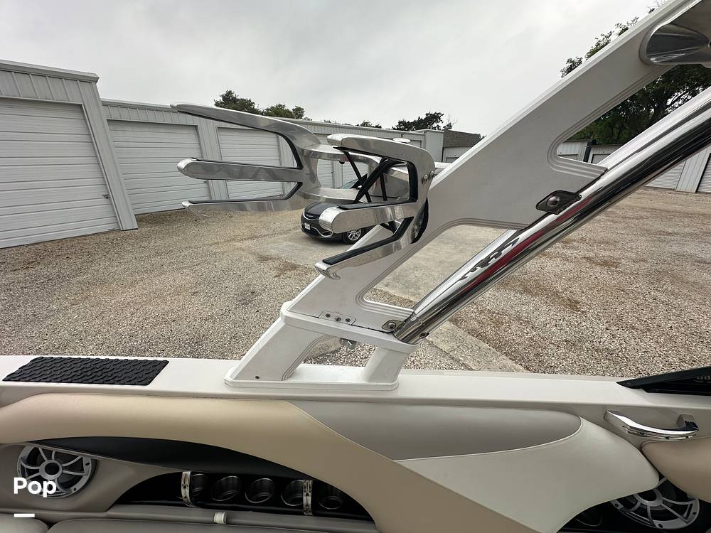 Slide: The Image of Malibu 247 LSV 2011 - 15313613