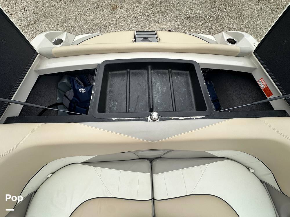 Slide: The Image of Malibu 247 LSV 2011 - 15313628