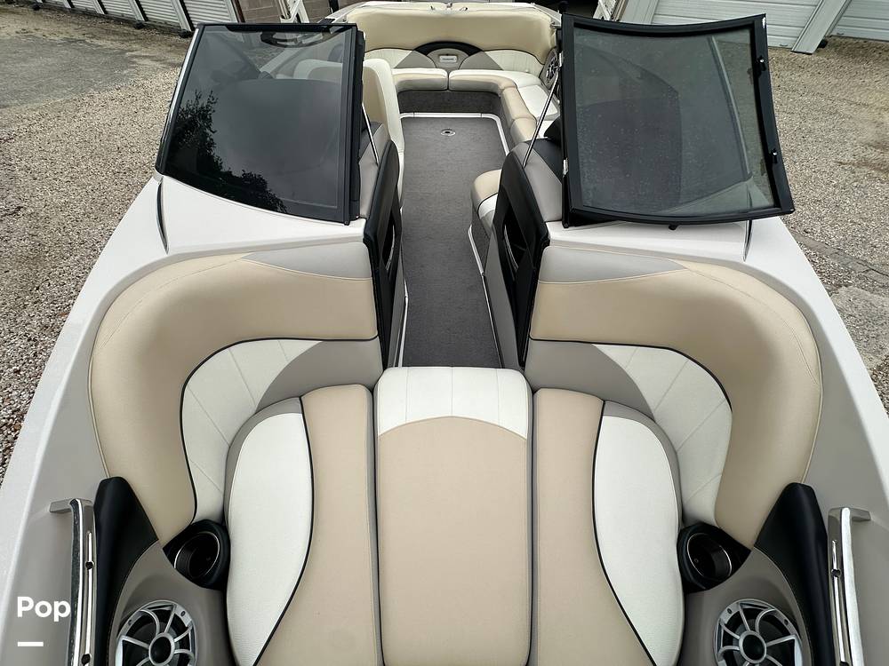 Slide: The Image of Malibu 247 LSV 2011 - 15313668