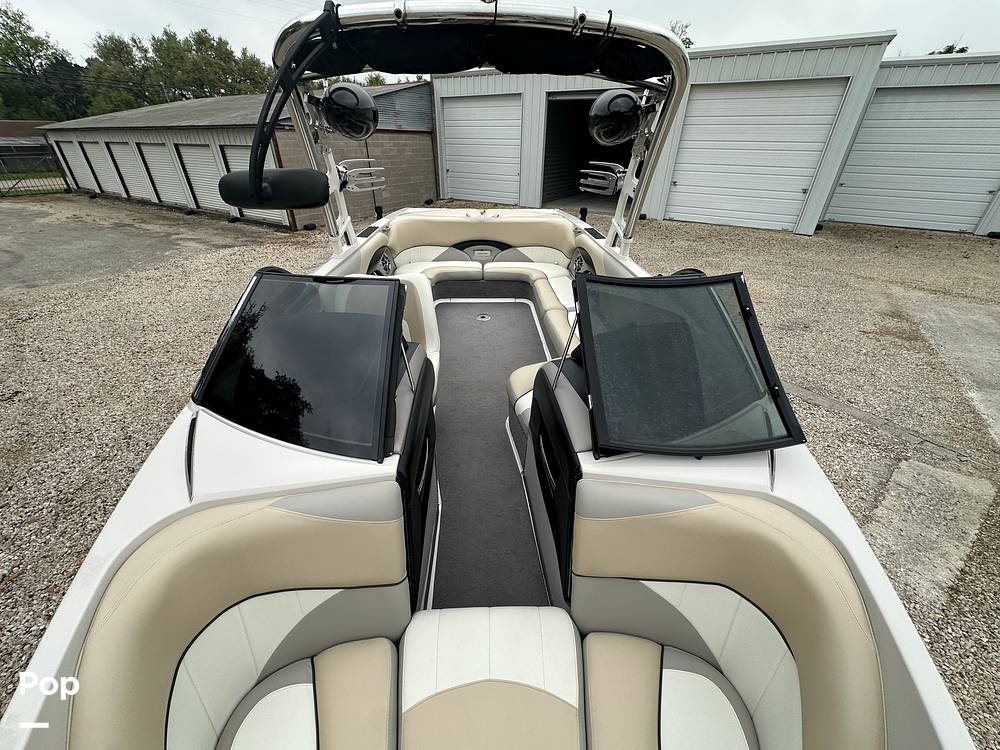 Slide: The Image of Malibu 247 LSV 2011 - 15313669