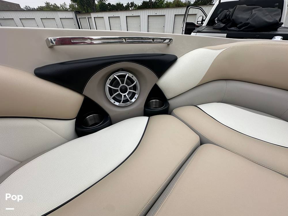 Slide: The Image of Malibu 247 LSV 2011 - 15313671