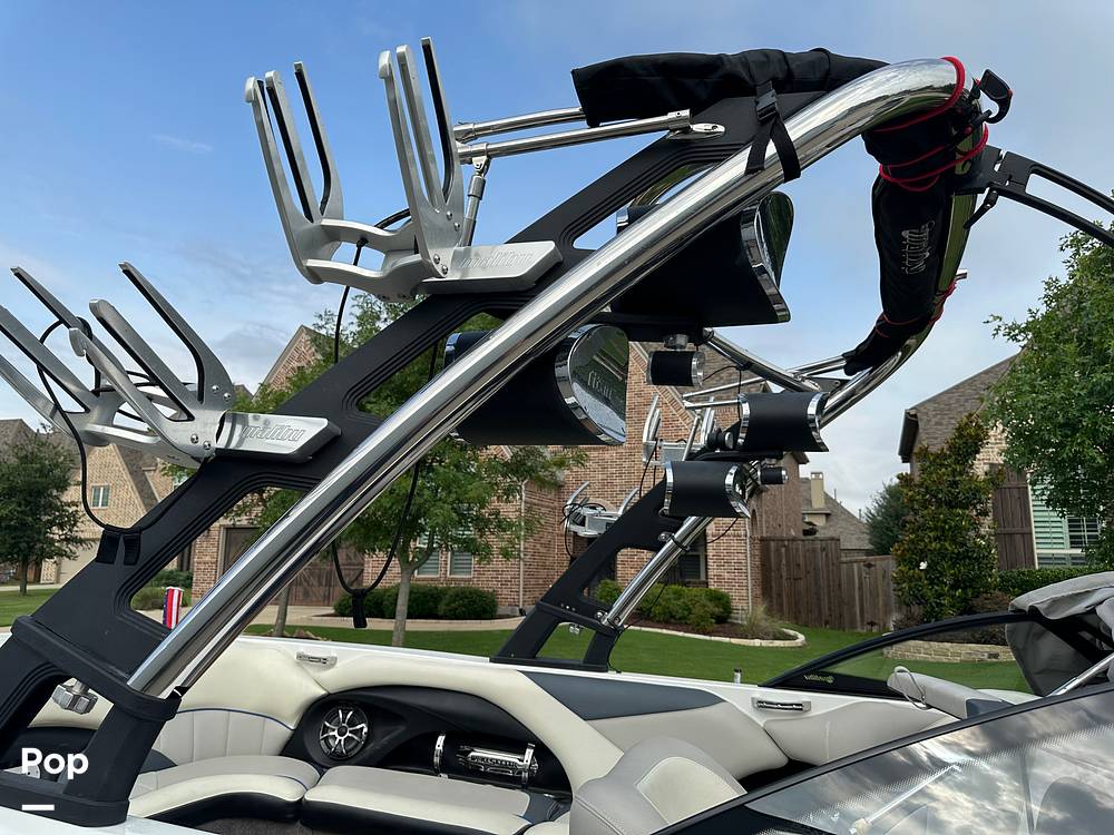 Slide: The Image of Malibu 247 LSV 2012 - 32