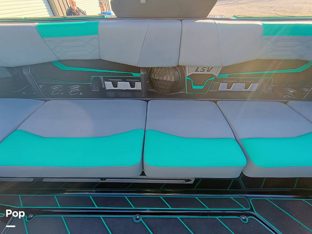 Slide: The Image of Couch - 15166975