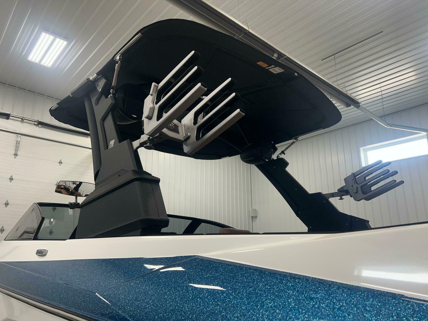 Slide: The Image of Malibu 26 LSV 2023 - 4441759