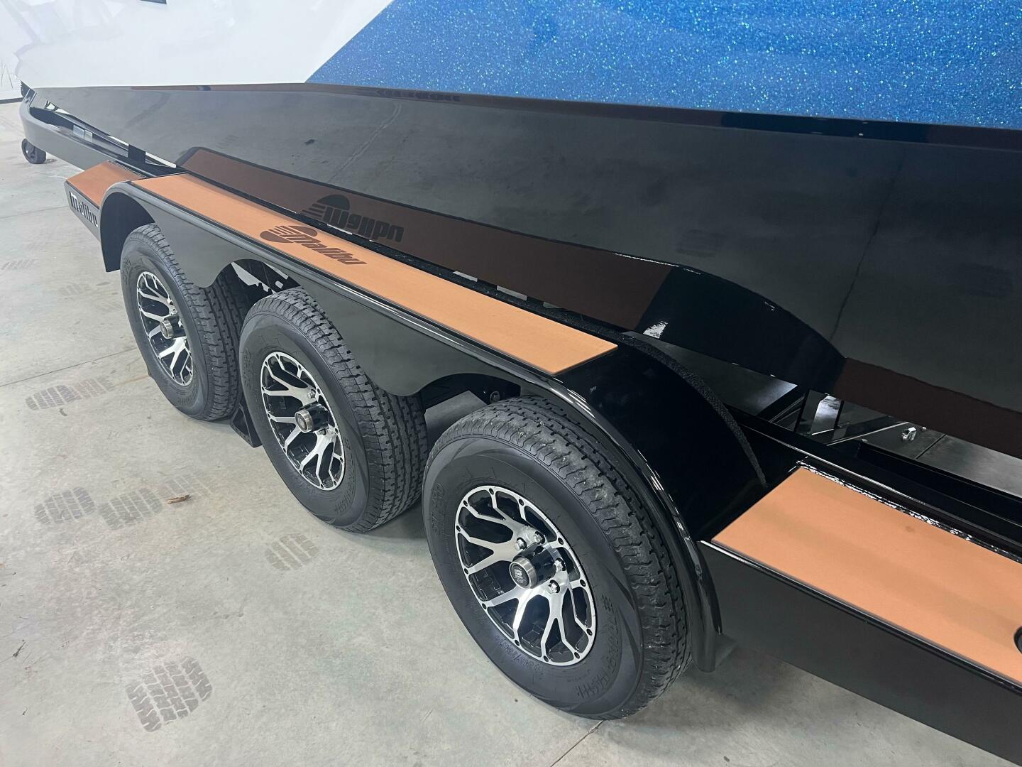Slide: The Image of Malibu 26 LSV 2023 - 4441764
