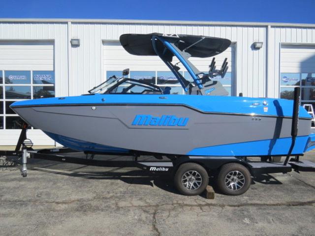 Slide: The Image of Malibu M220 - DEMO BOAT 2022 - 1