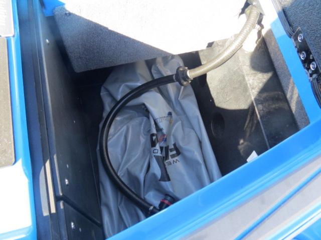 Slide: The Image of Malibu M220 - DEMO BOAT 2022 - 10