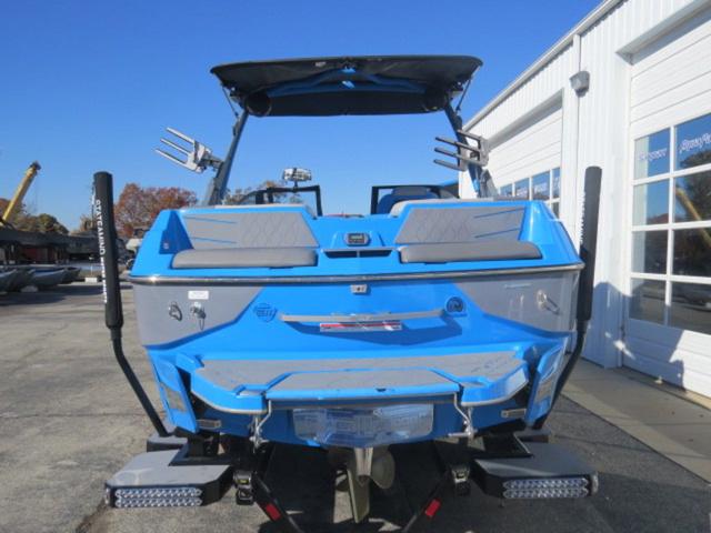 Slide: The Image of Malibu M220 - DEMO BOAT 2022 - 3