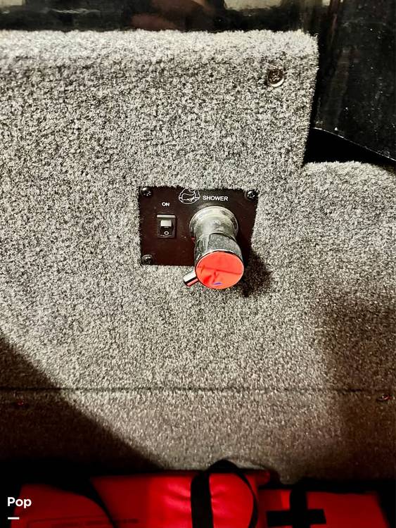 Slide: The Image of Malibu M240 2022 - 15273493