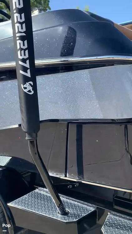 Slide: The Image of Malibu M240 2022 - 15273497