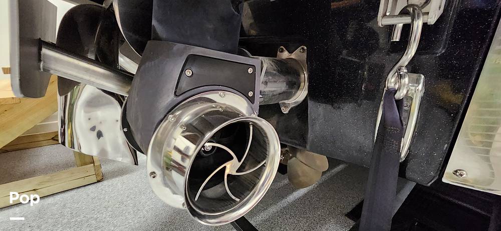 Slide: The Image of Malibu M240 2022 - 15290687