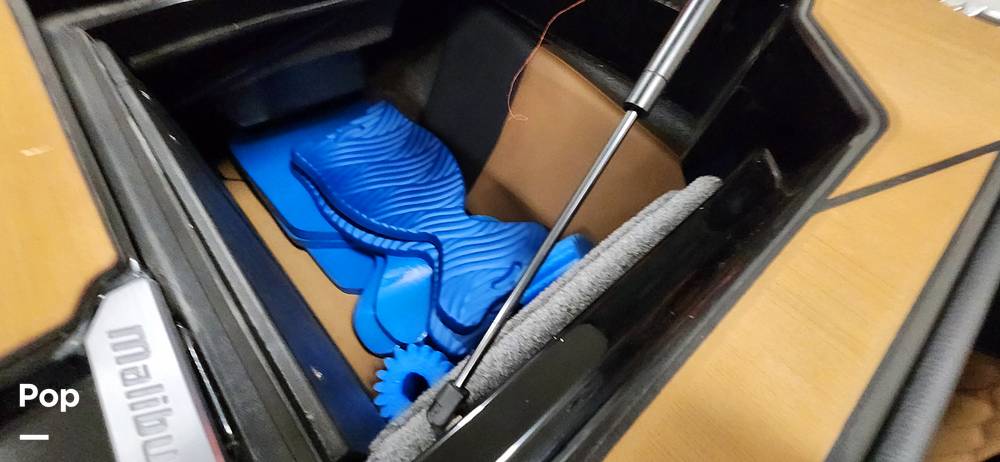 Slide: The Image of Malibu M240 2022 - 15290750