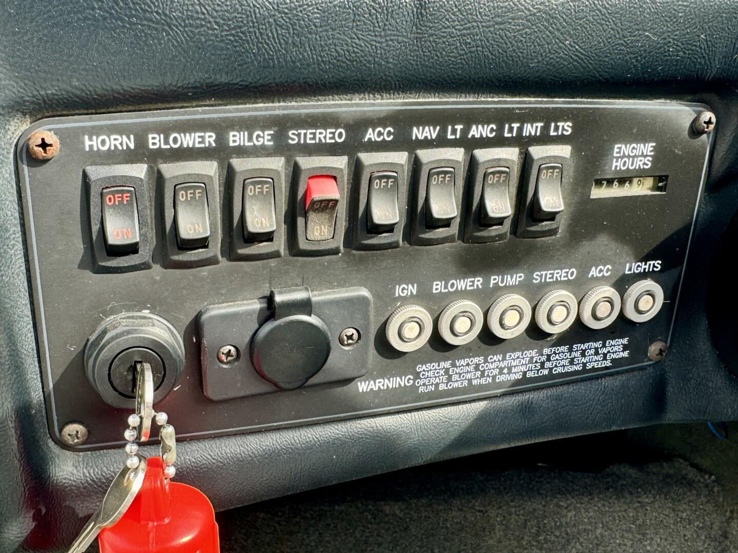 Slide: The Image of Malibu Sunsetter 1995 - 4636130