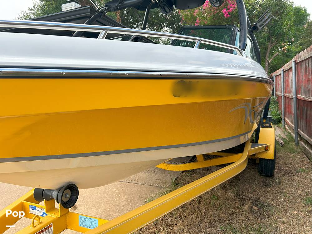 Slide: The Image of Malibu Sunsetter LX 2002 - 19