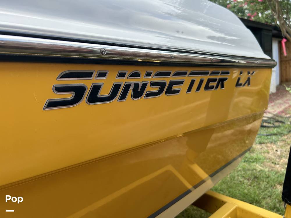 Slide: The Image of Malibu Sunsetter LX 2002 - 22