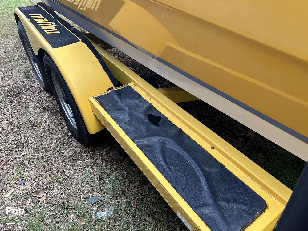 Slide: The Image of Malibu Sunsetter LX 2002 - 25