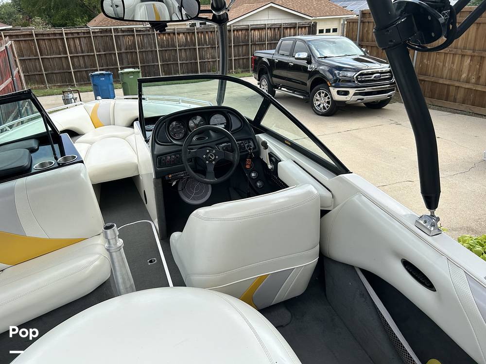 Slide: The Image of Malibu Sunsetter LX 2002 - 75
