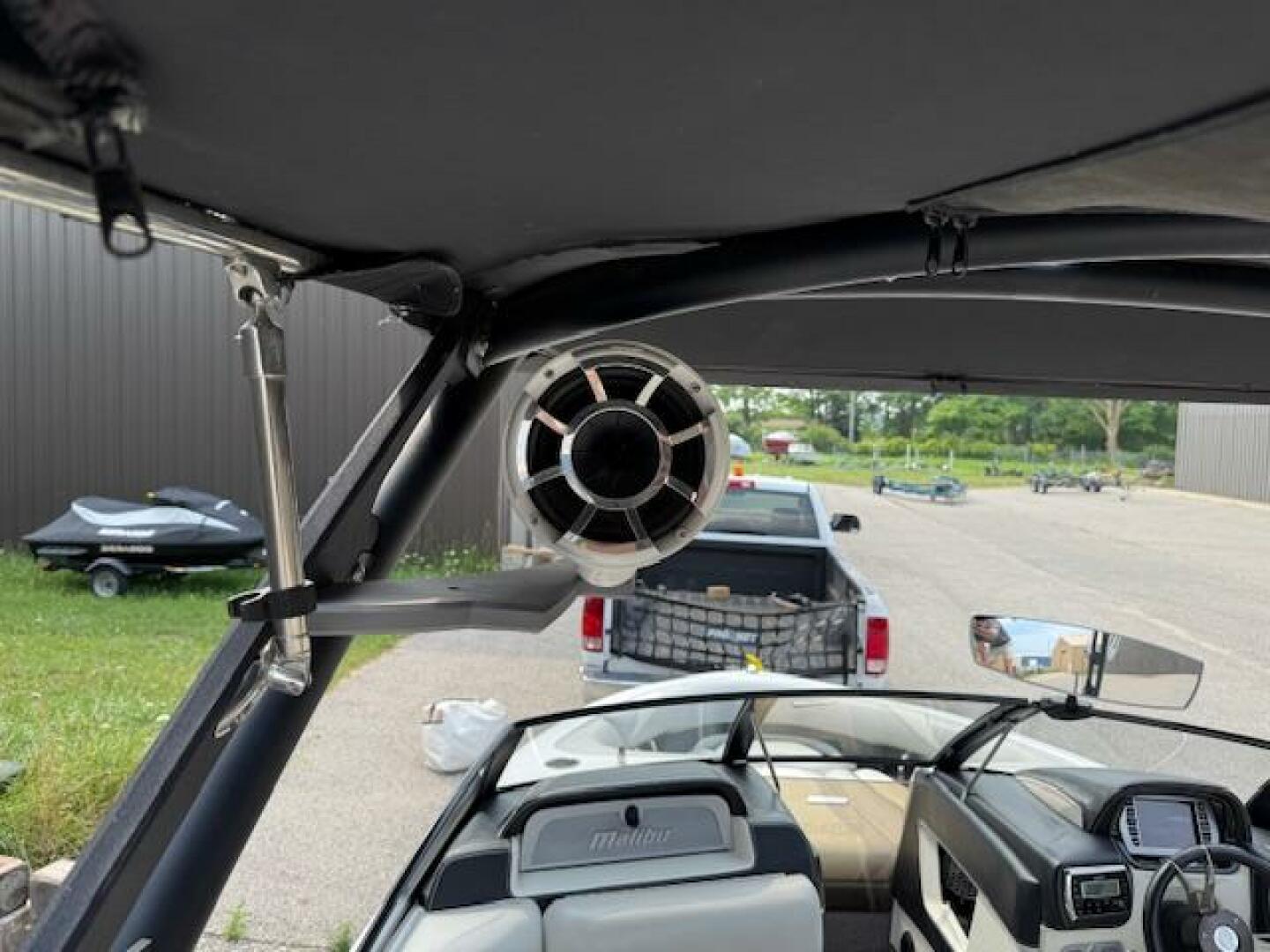 Slide: The Image of Malibu Wakesetter 20 VTX 2015 - 5639167