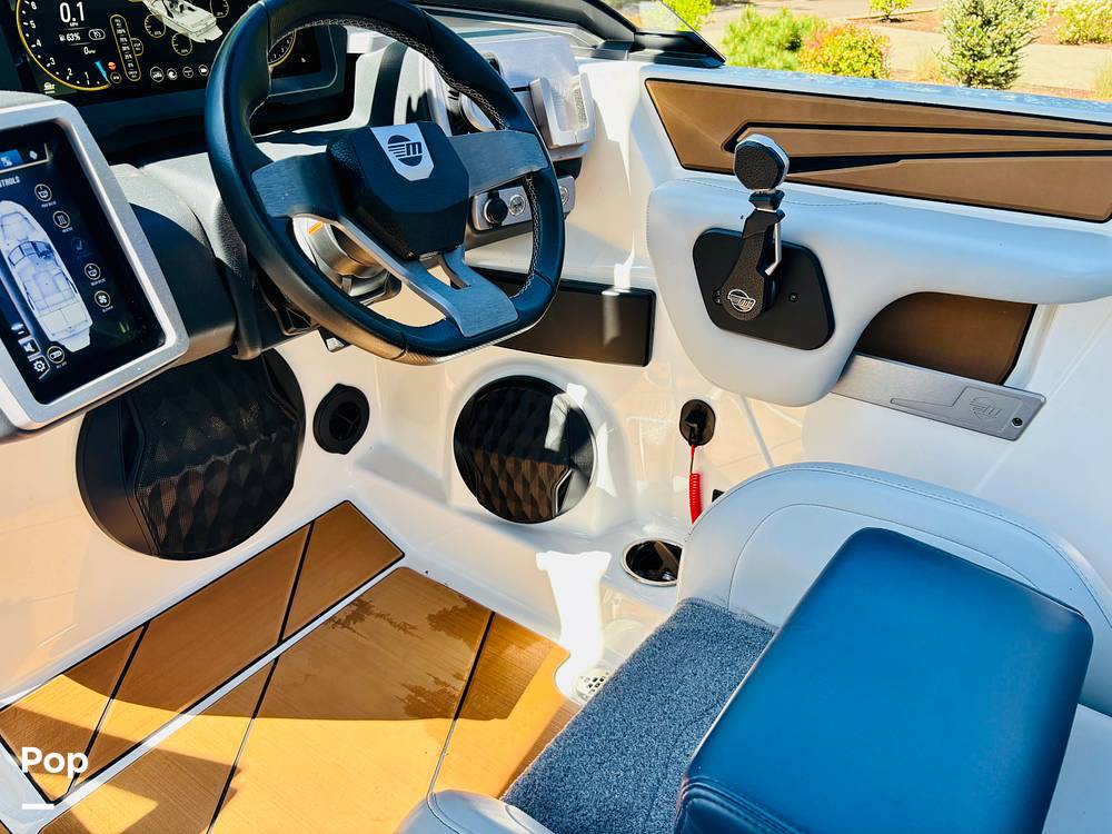 Slide: The Image of Bolster Seat - 15394972