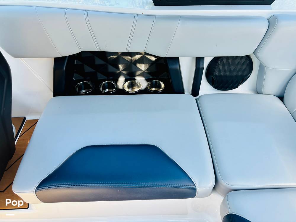 Slide: The Image of Malibu Wakesetter 21LX 2022 - 15394973