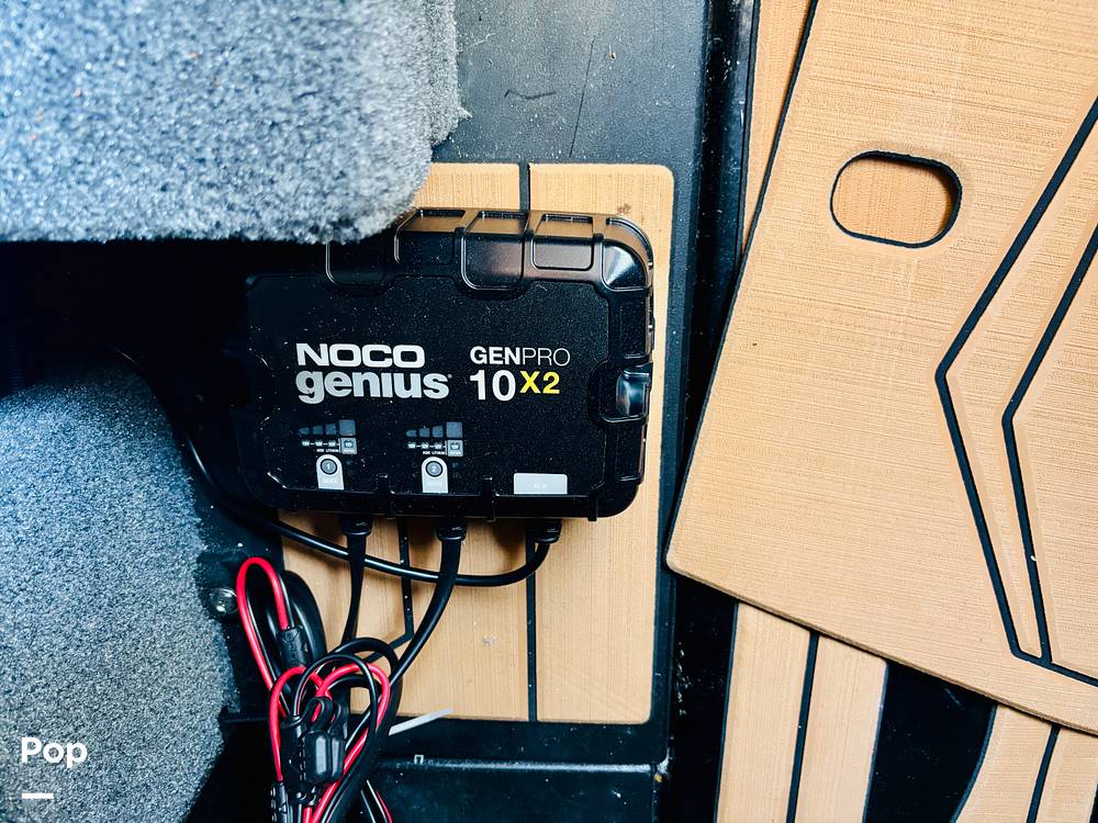 Slide: The Image of Malibu Wakesetter 21LX 2022 - 15394976