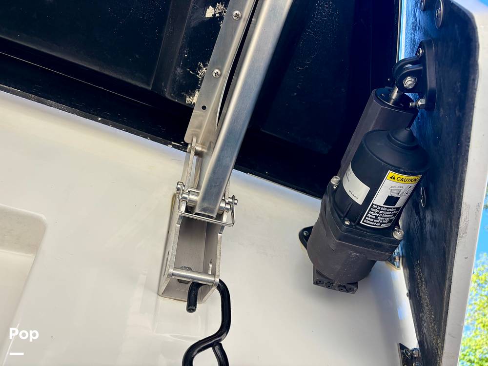 Slide: The Image of Malibu Wakesetter 21LX 2022 - 15394993