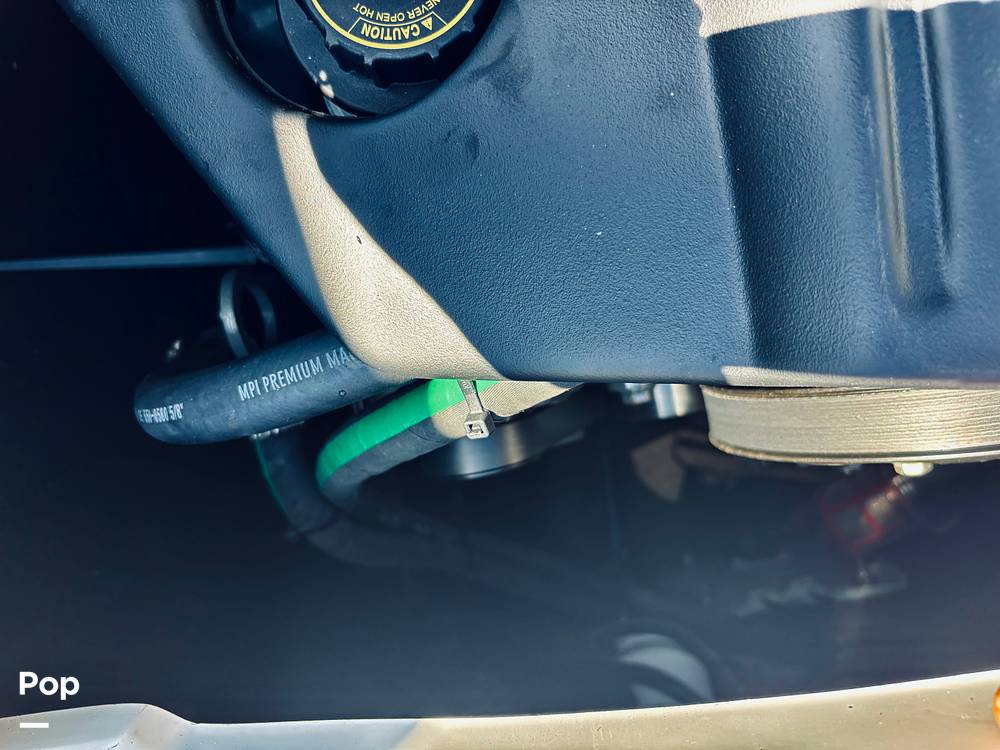 Slide: The Image of Malibu Wakesetter 21LX 2022 - 15417469