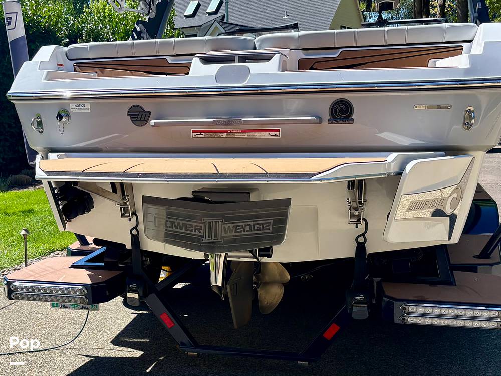 Slide: The Image of Malibu Wakesetter 21LX 2022 - 15394998