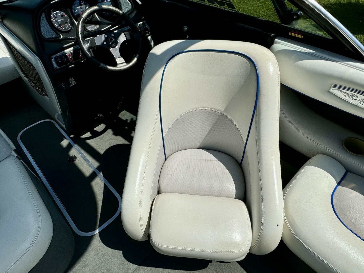 Slide: The Image of Malibu Wakesetter 21 VLX 2003 - 26