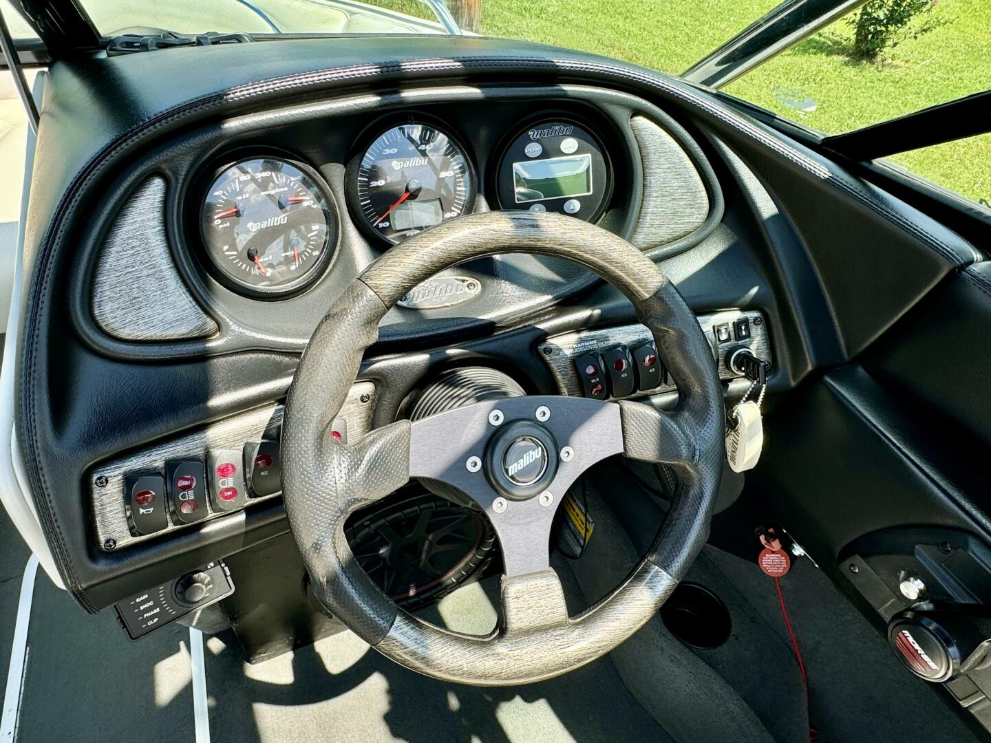 Slide: The Image of Malibu Wakesetter 21 VLX 2003 - 30