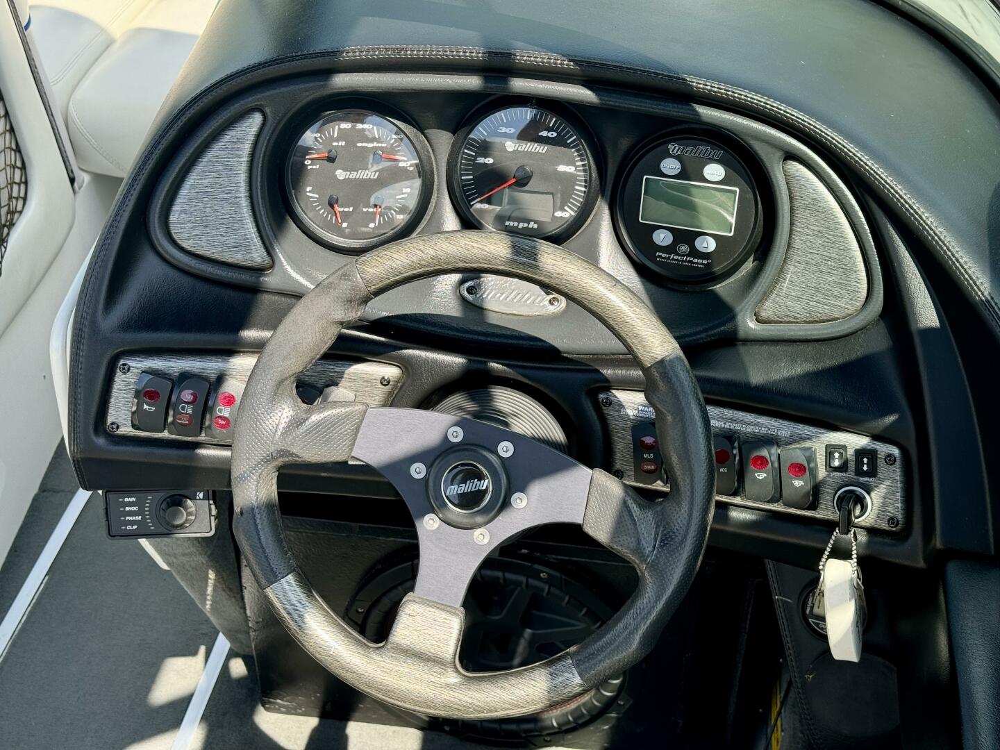 Slide: The Image of Malibu Wakesetter 21 VLX 2003 - 31
