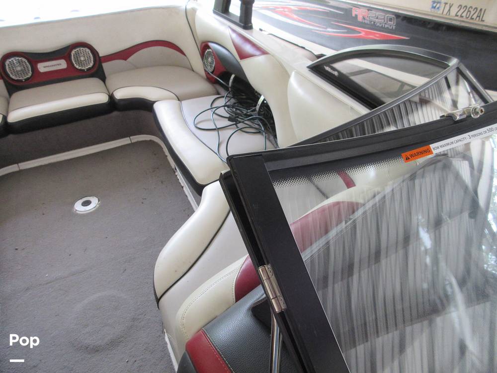Slide: The Image of Malibu Wakesetter 21 VLX 2012 - 14289719