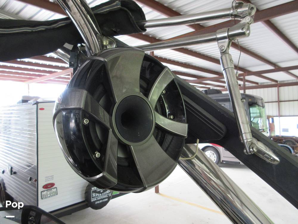 Slide: The Image of Malibu Wakesetter 21 VLX 2012 - 14289737