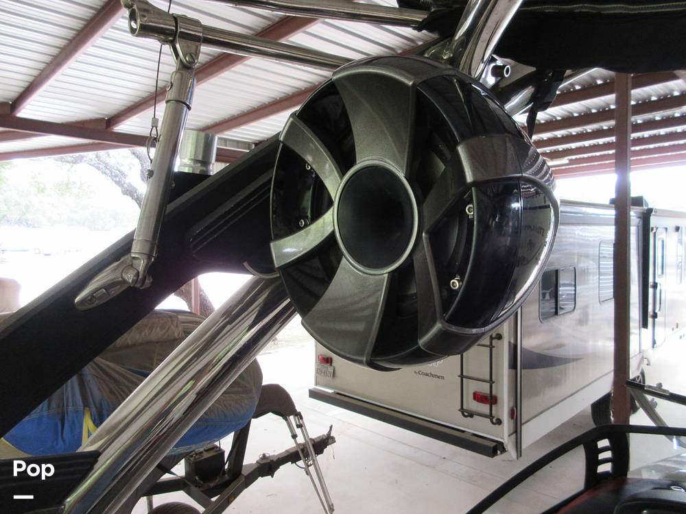 Slide: The Image of Malibu Wakesetter 21 VLX 2012 - 14289744
