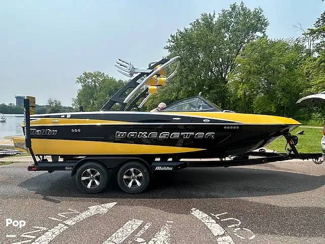 Slide: The Image of Malibu Wakesetter 21 VLX 2014 - 15755848