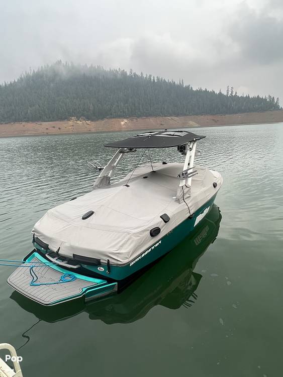 Slide: The Image of Malibu Wakesetter 22 LSV 2020 - 14705449