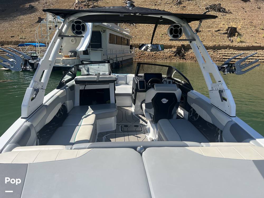 Slide: The Image of Malibu Wakesetter 22 LSV 2020 - 14705456
