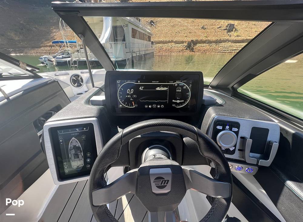 Slide: The Image of Malibu Wakesetter 22 LSV 2020 - 14657471
