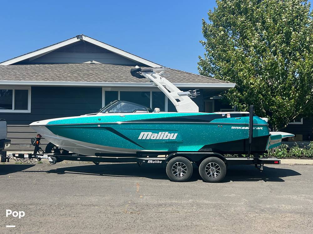 Slide: The Image of Malibu Wakesetter 22 LSV 2020 - 14657472