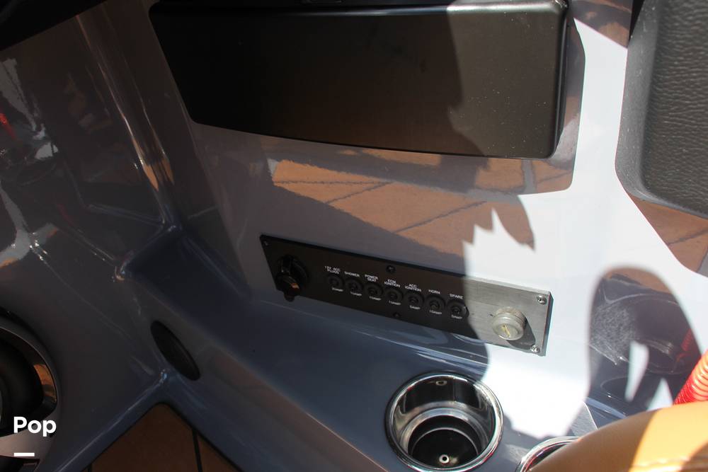 Slide: The Image of Malibu Wakesetter 22 LSV 2021 - 14287292