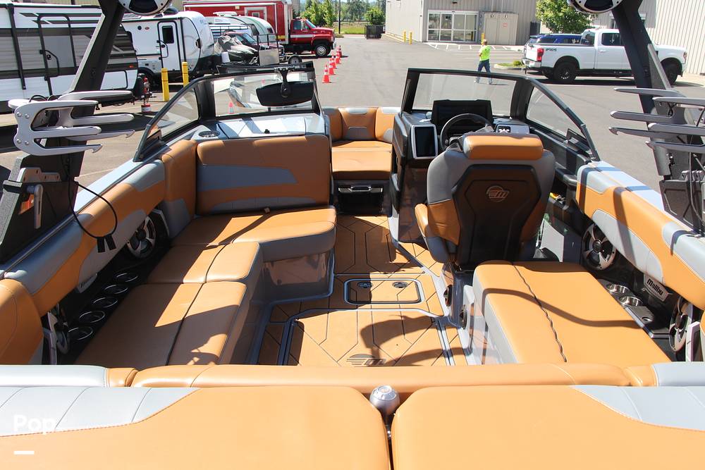 Slide: The Image of Malibu Wakesetter 22 LSV 2021 - 14287281