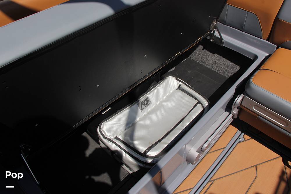 Slide: The Image of Malibu Wakesetter 22 LSV 2021 - 14287296