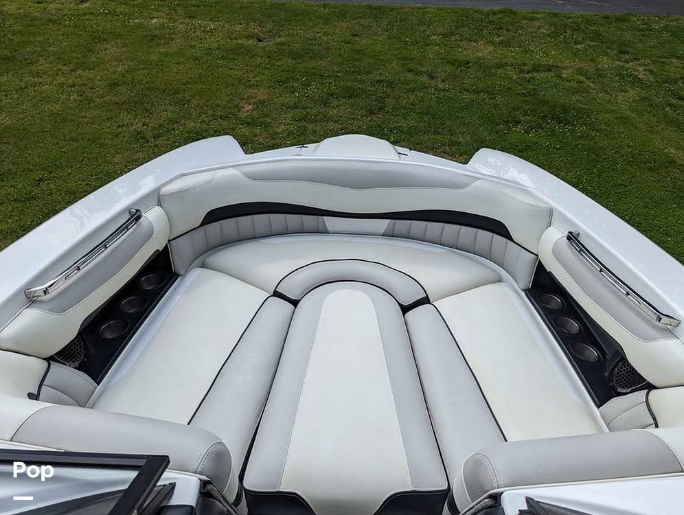 Slide: The Image of Bow Filler Cushion - 15355692