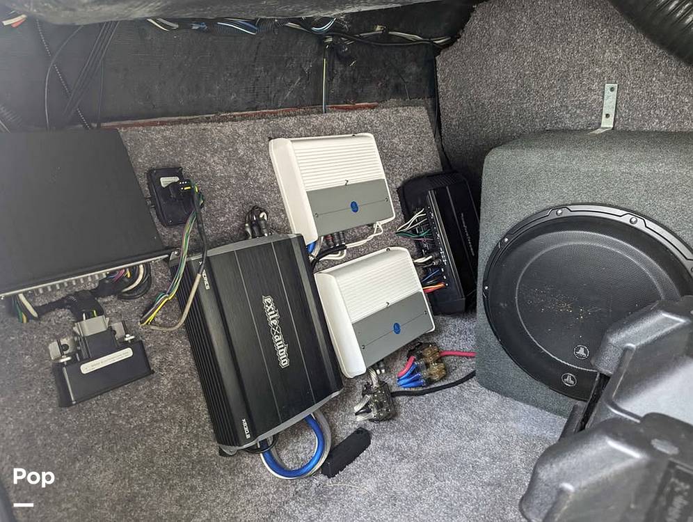 Slide: The Image of Sub &amp; Amp - 15355695