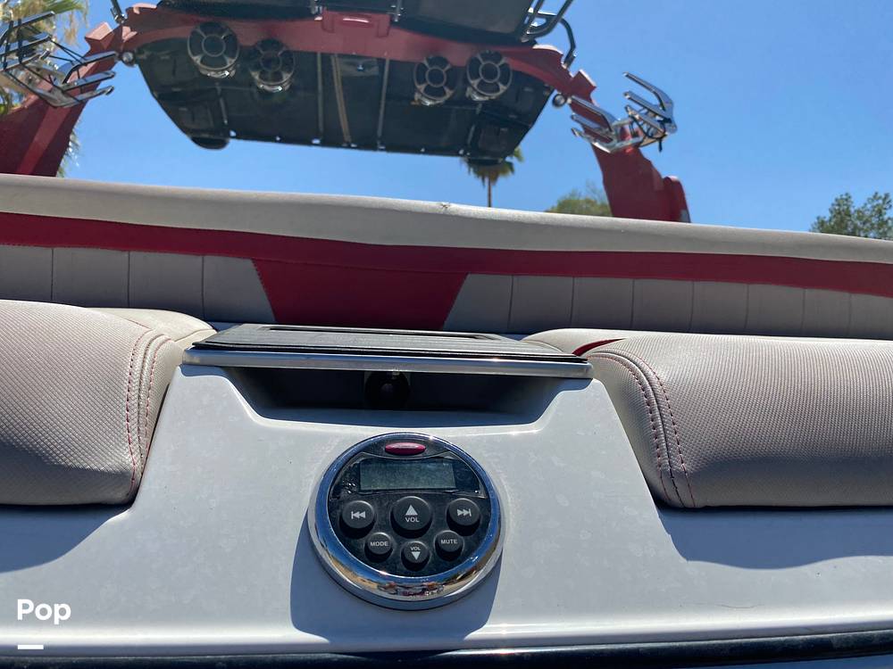 Slide: The Image of Malibu Wakesetter 22MXZ 2015 - 10855013