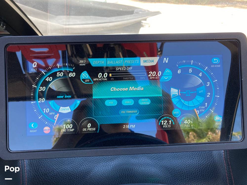 Slide: The Image of Malibu Wakesetter 22MXZ 2015 - 10809317