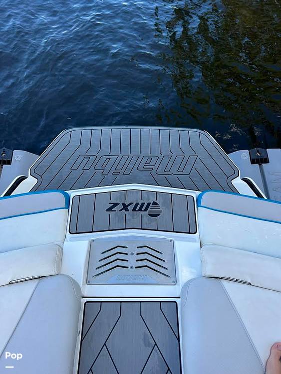 Slide: The Image of Malibu Wakesetter 22MXZ 2017 - 13108699