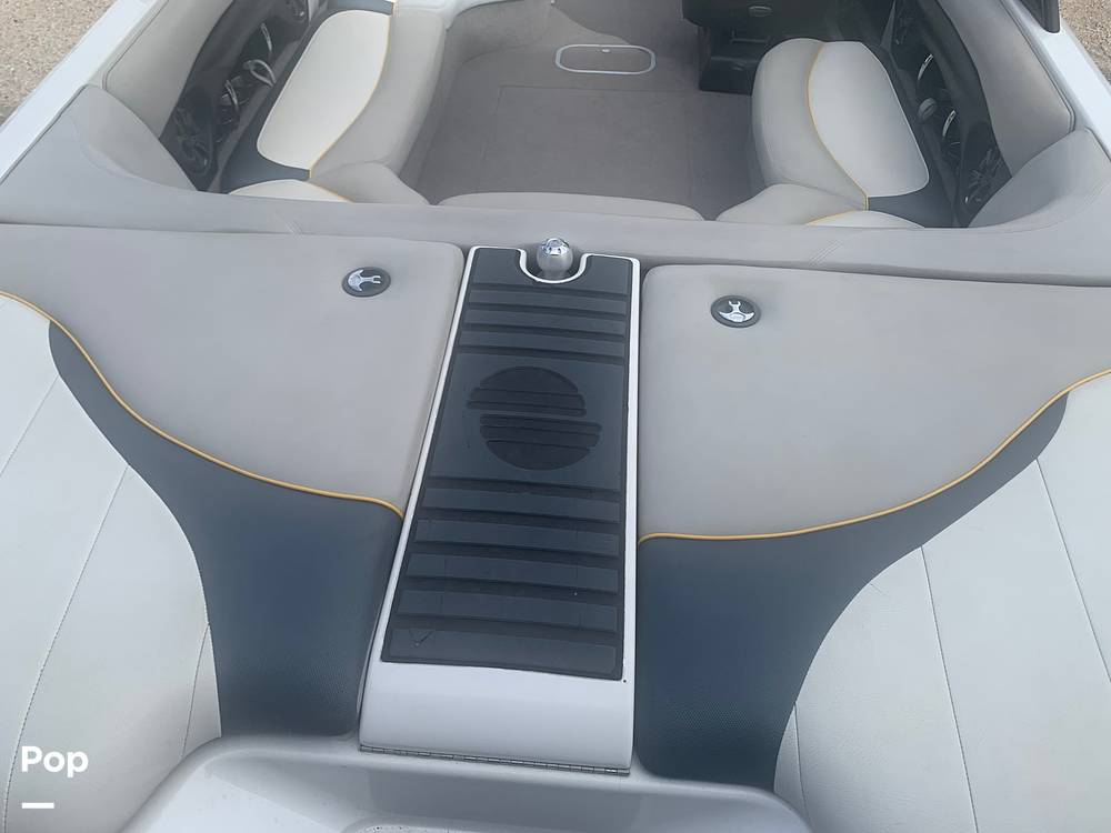 Slide: The Image of Malibu Wakesetter 23 LSV 2008 - 23